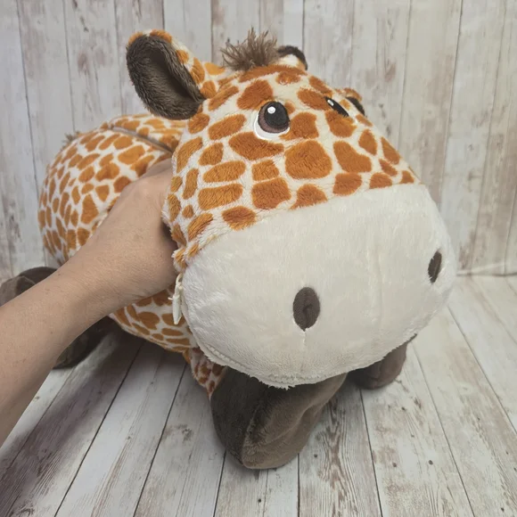 Stuffies Sky The Giraffe Plush 2013 NWT Zipper Mouth Pocket Stuffed Animal Toy - Picture 12 of 12